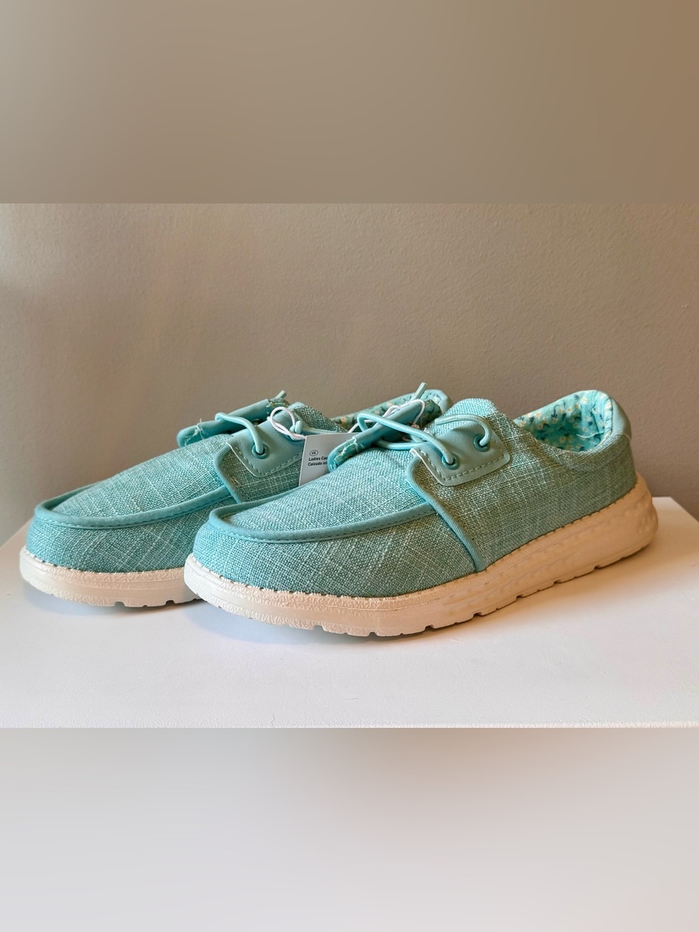 New Crane Women’s Lightweight Turquoise Slip-On Boat shoes Sneakers Turquoise